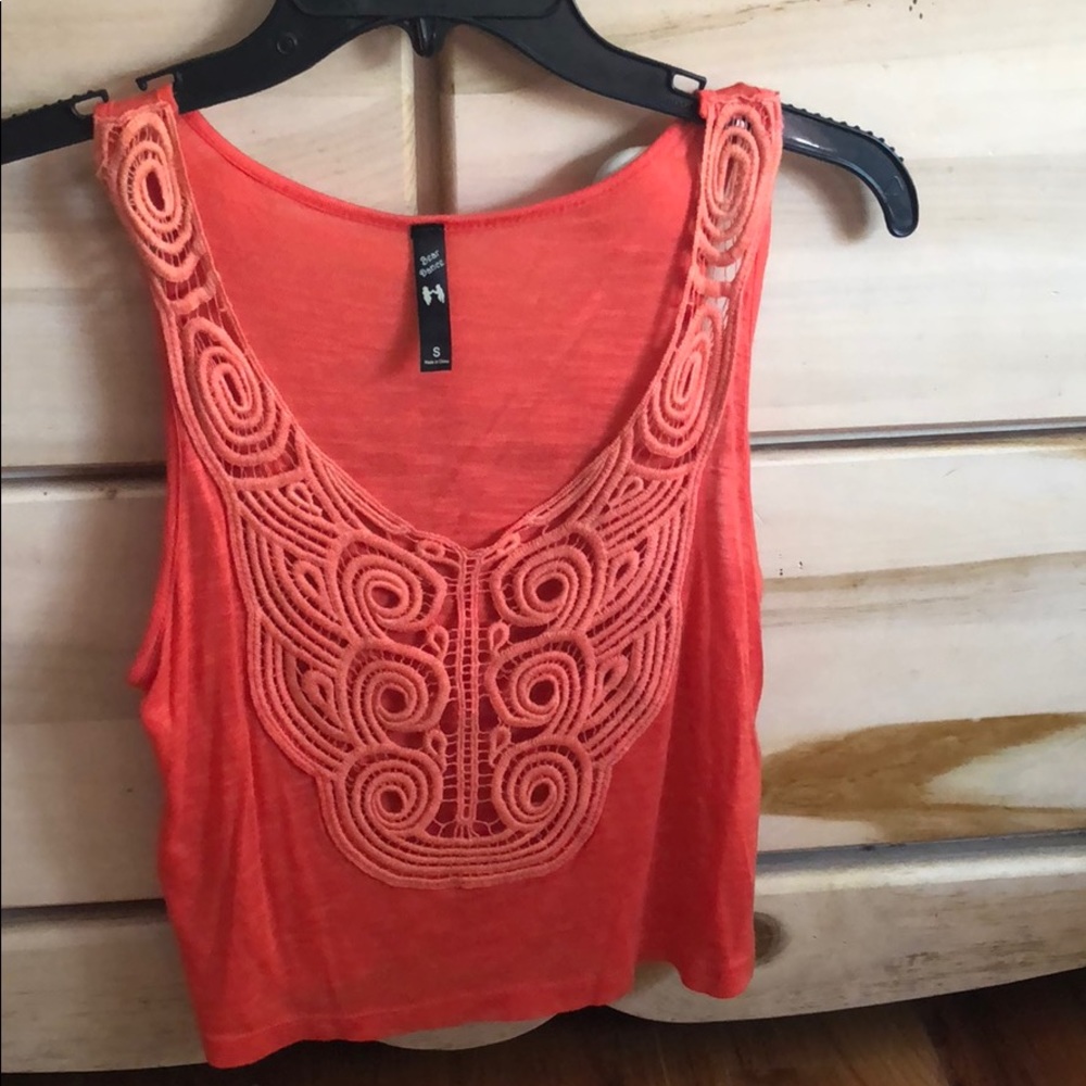 Coral top